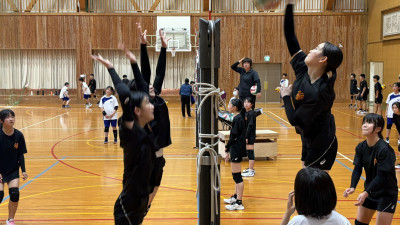 女子バレー (5)