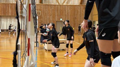 女子バレー (16)