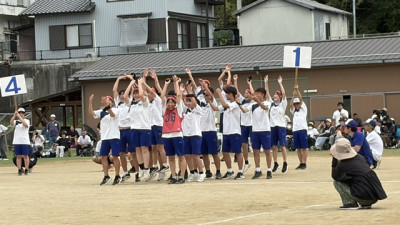 ③ (20)