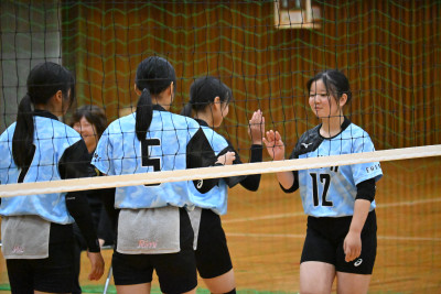 女子 (9)